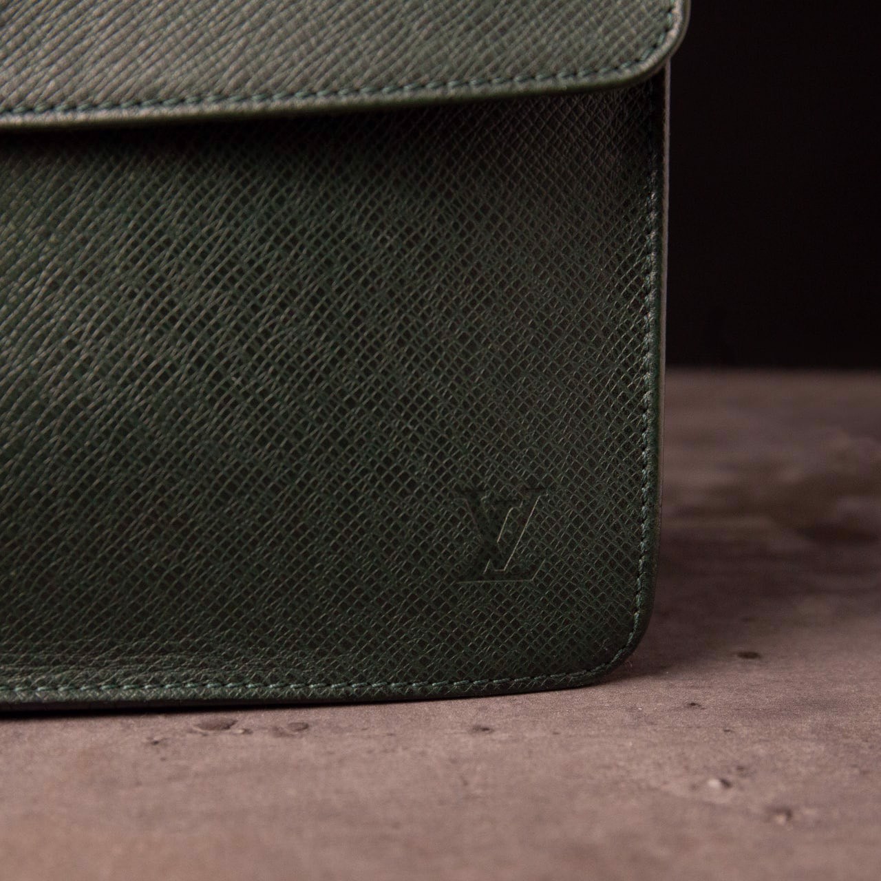 Hinh anh 3: Diem qua cac loai da pho bien duoc dung cho cac san pham cua Louis Vuitton