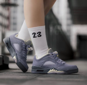 Giay Nike Air Jordan 5 Retro Low 'Indigo Haze' FJ4563-500