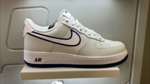 Giay Nike Air Force 1 07 'White' FJ4211-002