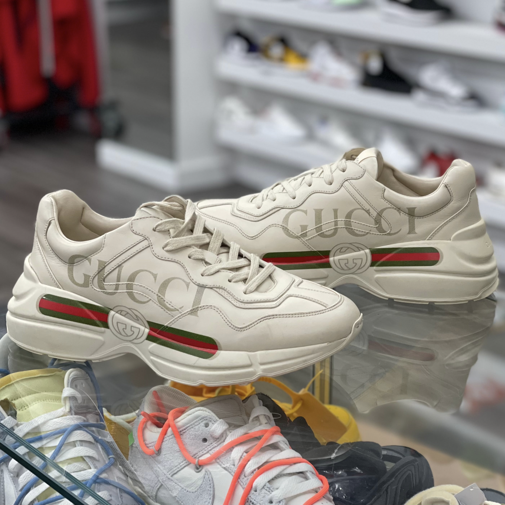 Hinh anh 4: 10 mau Luxury Sneaker phu hop nhat de su dung hang ngay (Phan 2)