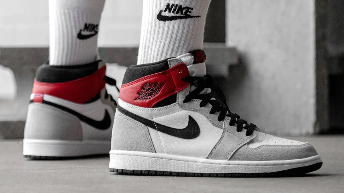 Legit Check : Cach phan biet giay Jordan 1 High that gia moi nhat 2023