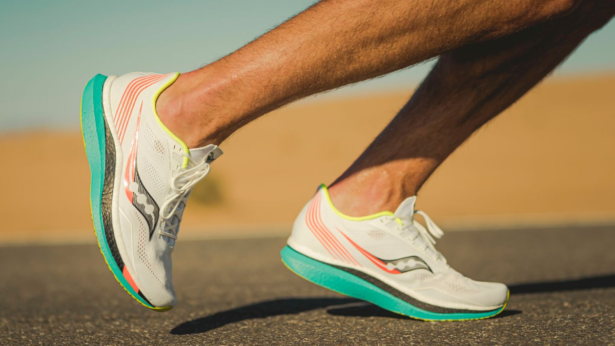 Hinh anh 3: Chon size giay Saucony va nhung phien ban pho thong nhat cho nguoi moi suu tap