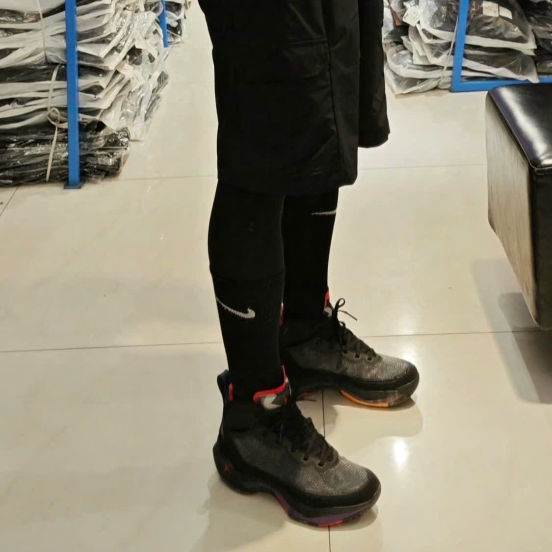 Alternative view of Giày Nike Air Jordan 37 'Raptors' DD7421-065