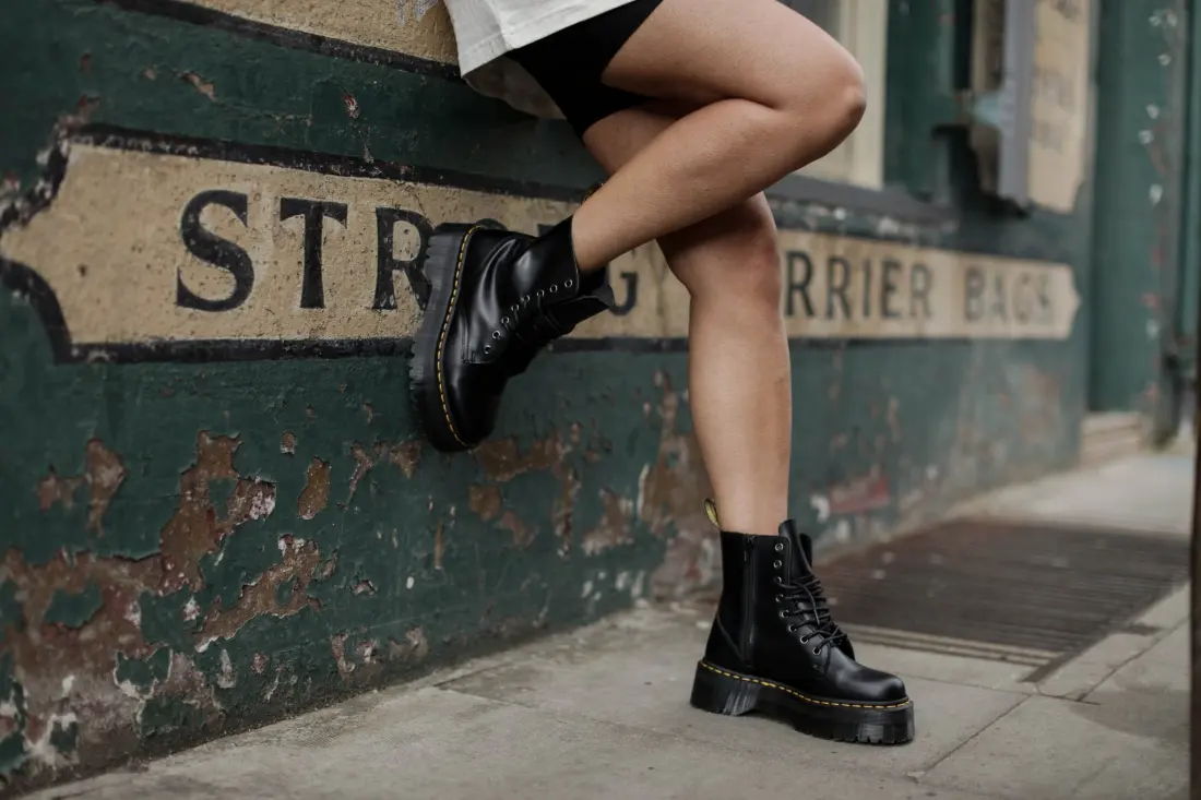 Top 10 dòng giày Dr. Martens nhận được sự yêu thích nhiều nhất (Phần 1) Hinh anh 4: Top 10 dong giay Dr. Martens nhan duoc su yeu thich nhieu nhat (Phan 1)