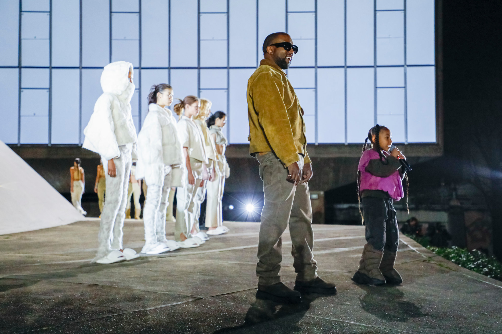 Hinh anh 1: Nhung nha thiet ke huyen thoai trong the gioi giay the thao (Phan 1)