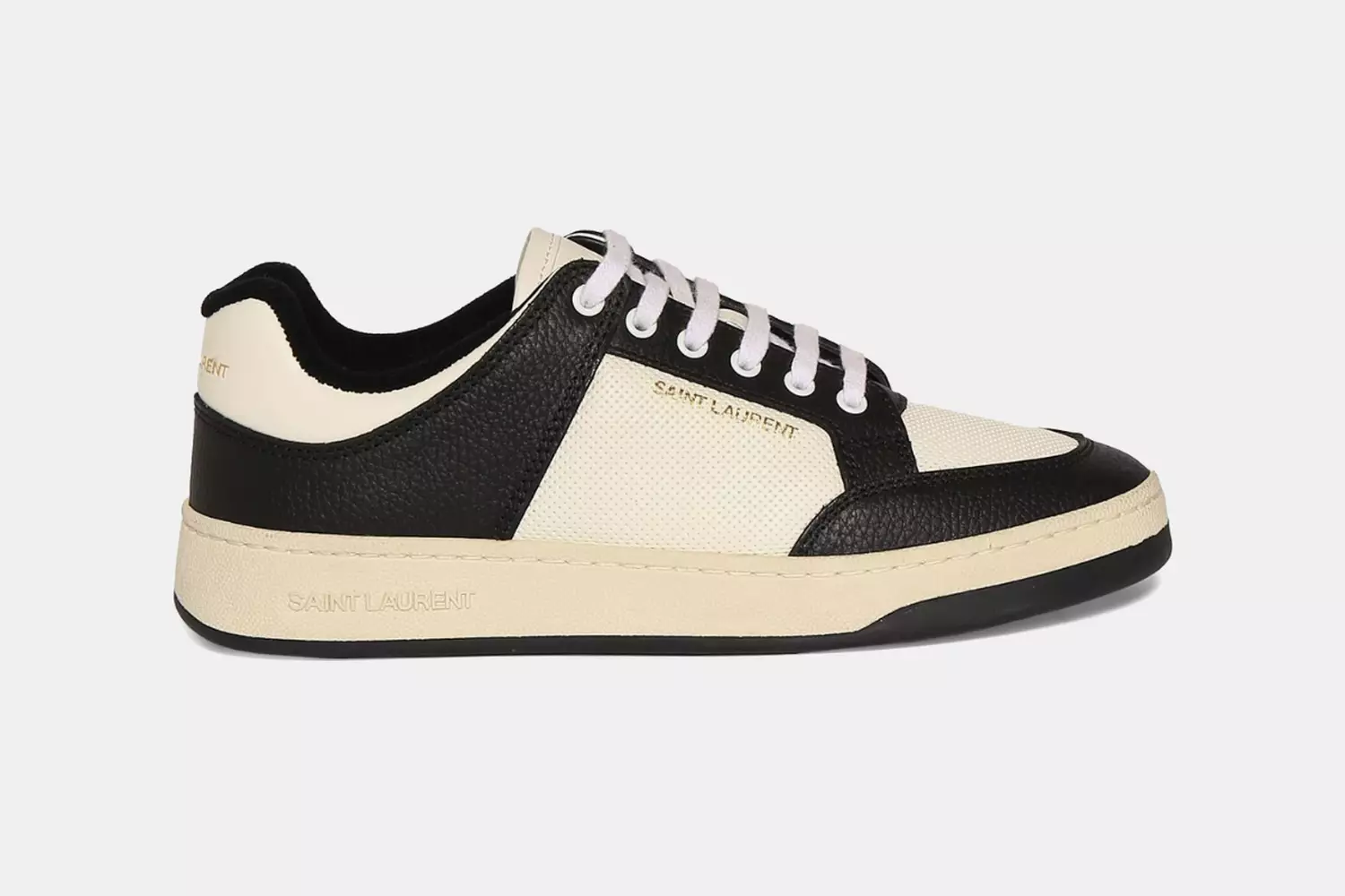 Hinh anh 4: Nhung mau giay Sneaker duoi day danh cho su thoai mai va sang trong