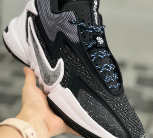 Giay Nike Cosmic Unity 2 'Black Football Grey' DH1537-003