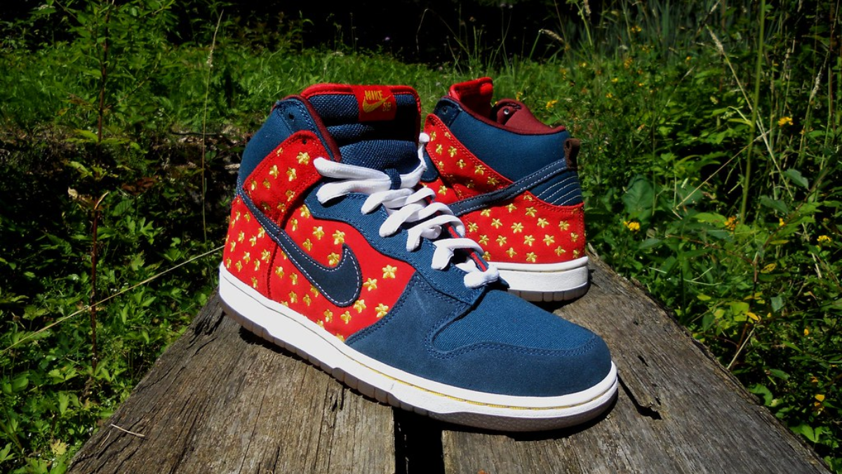 Hinh anh 7: 8 sieu pham sneaker duoc lay cam hung tu phim hoat hinh