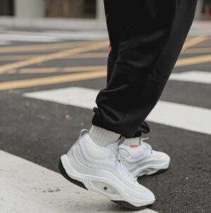 Giay Nike Cosmic Unity 3 'Summit White Black' DV2770-100