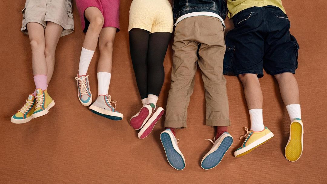 Hinh anh 6: Giay Thuong Dinh co dang dao nhai Logo cua Onitsuka Tiger?