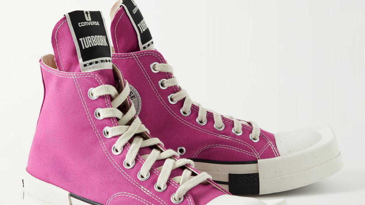 Hinh anh 15: Nhung doi sneaker ly tuong phu hop voi suit trong moi dip