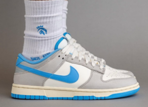 Giay Nike Dunk Low 'Sail University Blue' FN7488-133