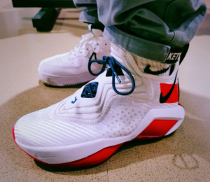 Giay Nike LeBron Soldier 14 'USA' CK6047-100