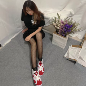 Giay Nike Air Jordan 6 Retro 'Carmine' 384665-106