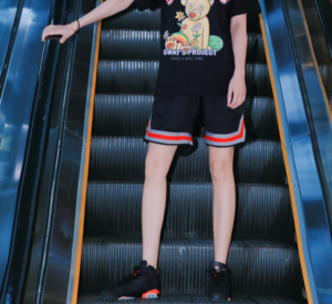 Giay Nike Air Jordan 6 Retro 'Black Infrared' 384665-060