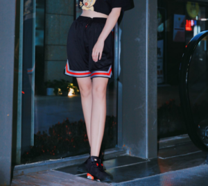 Giay Nike Air Jordan 6 Retro 'Black Infrared' 384665-060