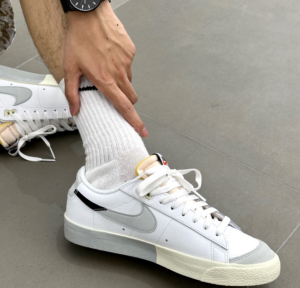 Giay Nike Blazer Low '77 'Split' DZ2544-100