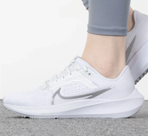 Giay Nike Pegasus 40 'White' DV3854-101