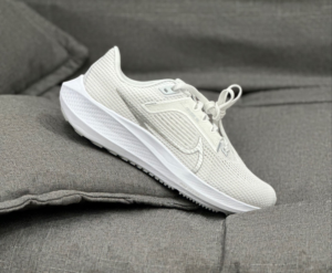 Giay Nike Pegasus 40 'White' DV3854-101