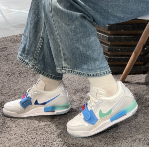 Giay Nike Air Jordan Legacy 312 Low GS 'Windy City' FN8896-131