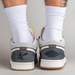 Giay Nike Air Jordan 1 Low 'SNKRS Day Korea 2023' FD0399-004