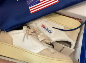 Giay Autry Low Leather Suede 'White' AULM-LS33