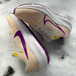 Giay Nike Air Zoom Pegasus 40 'Guava Ice' DV3854-800