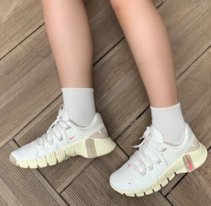 Giay Nike Free Metcon 5 'Sail Sanddrift' DV3950-100