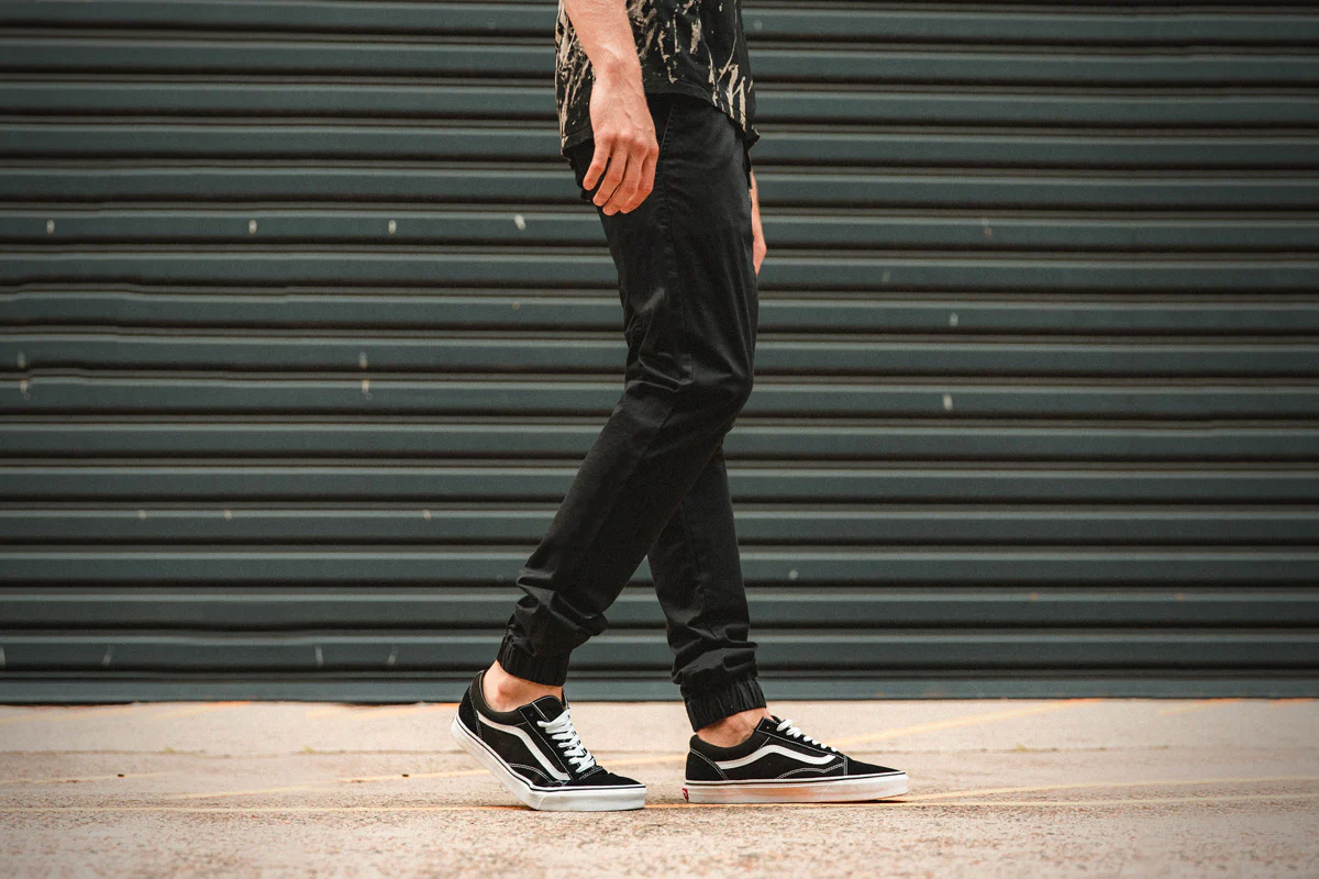 Những mẹo phối đồ cùng Vans Old Skool có thể bạn chưa biết Hinh anh 5: Nhung meo phoi do cung Vans Old Skool co the ban chua biet