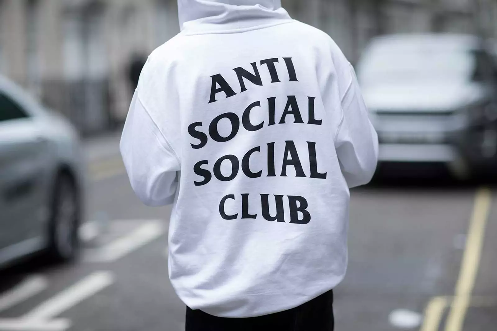 Tại Sao Anti Social Social Club Lại Được Gen Z Yêu Thích Đến Vậy?