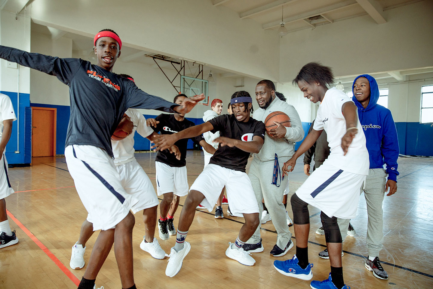 Hinh anh 5: Nhung cau chuyen thu vi xoay quanh thuong hieu Champion