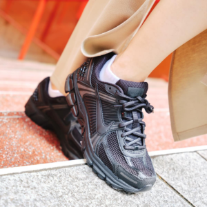Giay Nike Vomero 5 'Triple Black' BV1358-003