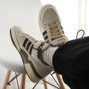 Giay Adidas Forum 84 Low 'Off White Brown' GX4567