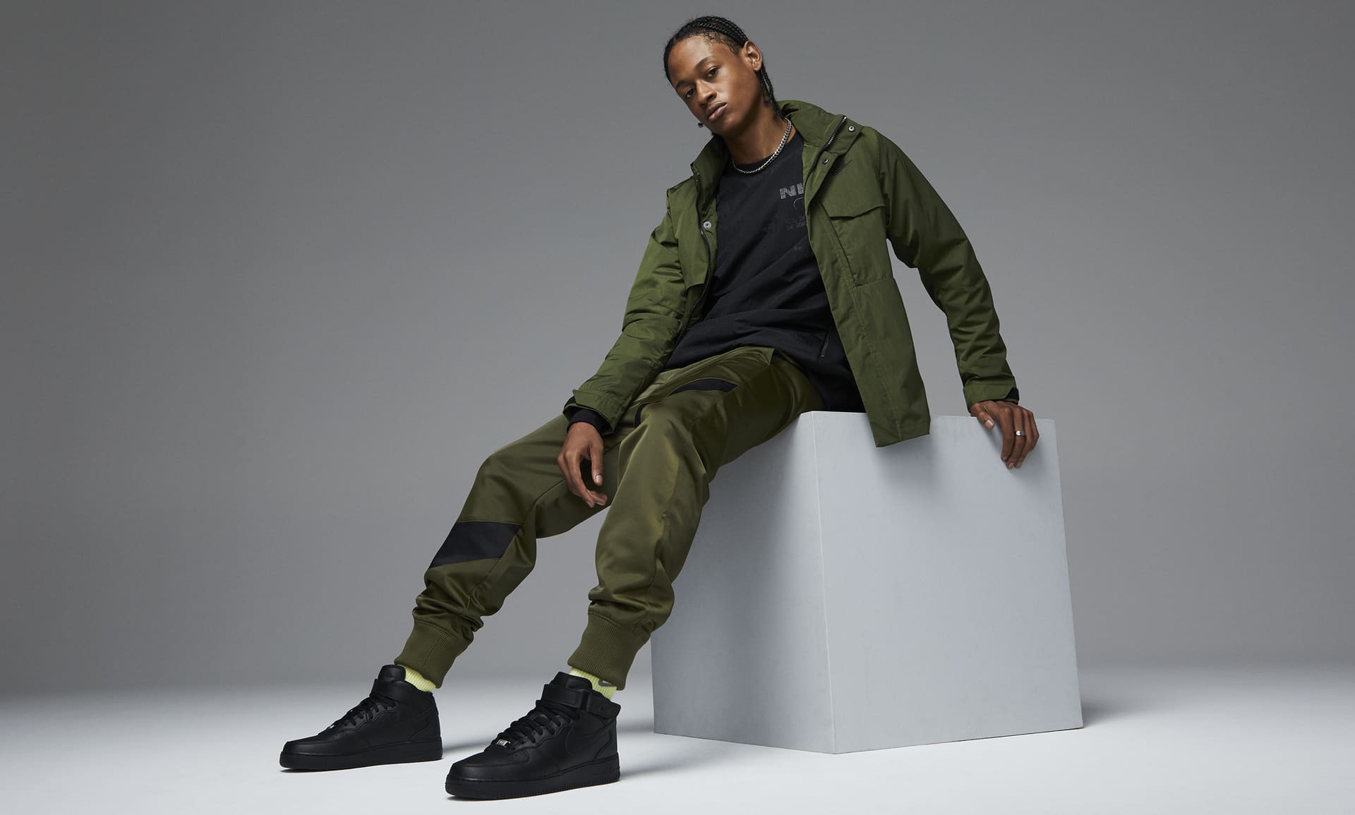 Cách phối đồ với Nike Air Force 1 để có phong cách thời thượng Hinh anh 3: Cach phoi do voi Nike Air Force 1 de co phong cach thoi thuong