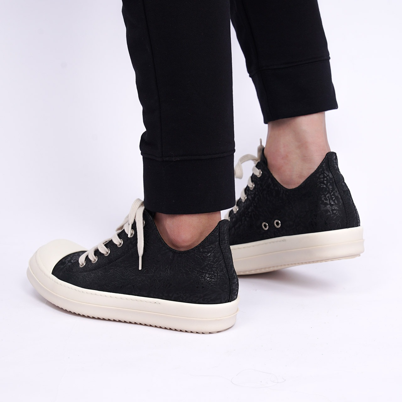 Hinh anh 6: Cac ban hop tac Sneaker day dot pha cua hang Rick Owens