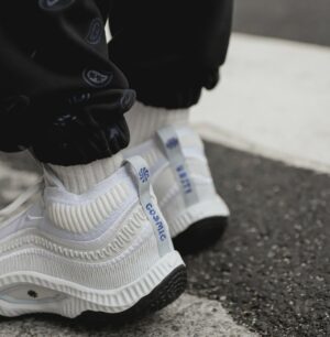 Giay Nike Cosmic Unity 3 'Summit White Black' DV2770-100