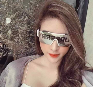 Kinh Burberry Sunglasses 'White' BE42913007