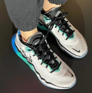 Giay Nike Zoom GT Run 'Unlock Your Space' FN3421-104