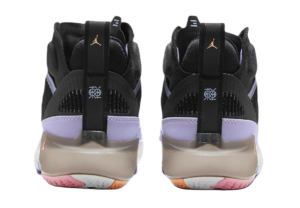 Giay Nike Air Jordan 37 'Dongdan' FD8700-001