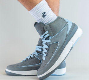 Giay Nike Air Jordan 2 Retro 'Cool Grey' FB8871-041