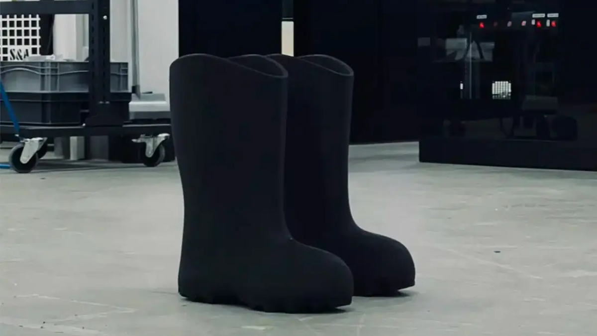 Hinh anh 2: Cuoc chien Big Boot Battle Royal dang dien ra va thuc su bung no