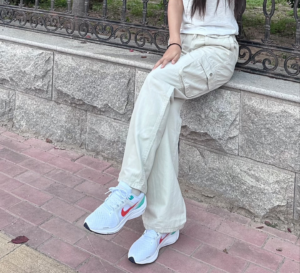 Giay Nike Air Zoom Vomero 16 'White Clear' DA7698-106