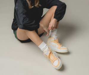 Giay Nike Air Jordan 1 Elevated High 'White Black' DN3253-200