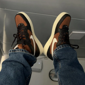 Giay Nike Air Force 1 Mid '07 Vintage 'Off-Noir And Pecan' DQ8766-001