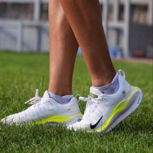 Giay Nike ReactX Infinity Run 4 'White Light' DR2665-101