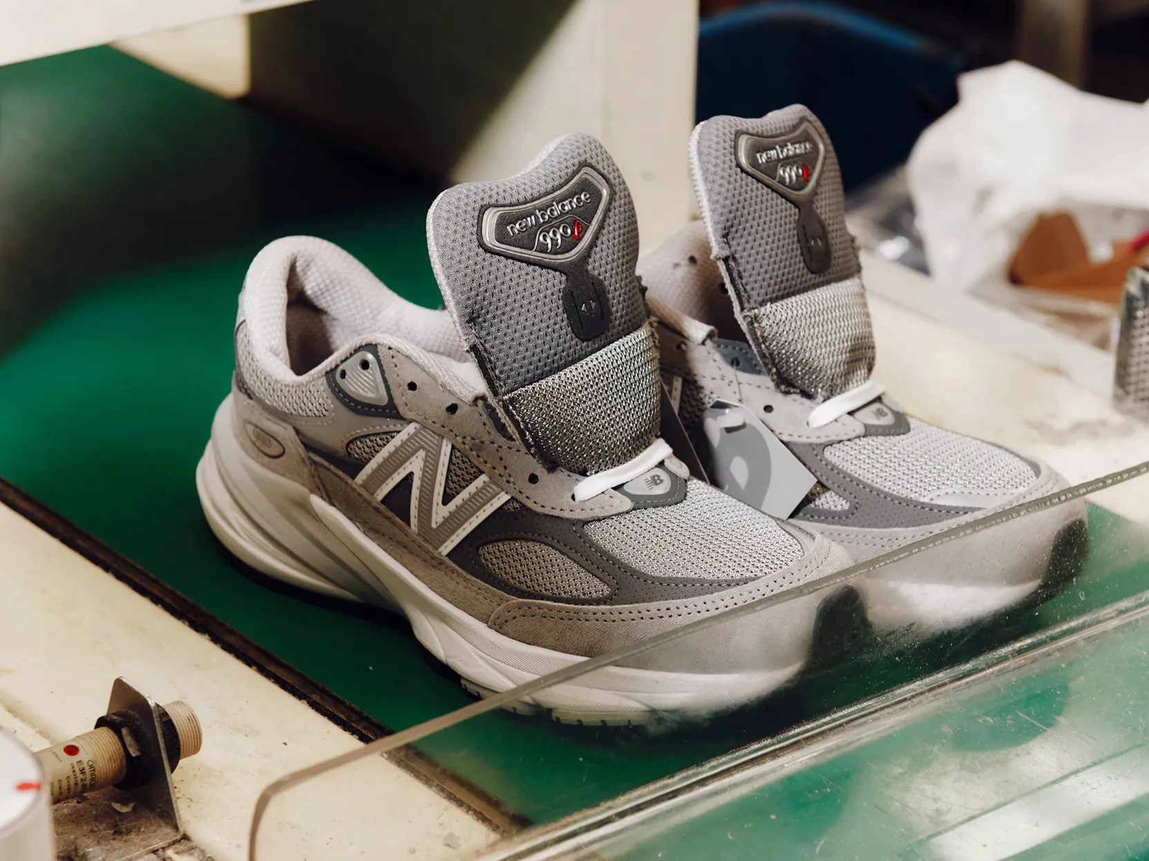 Hinh anh 4: New Balance 990: Nhung dieu ban can biet mot huyen thoai