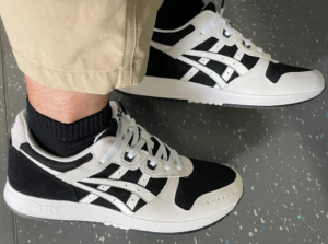 Giay Asics Lyte Classic Marathon 'Black White' 1203A168-001