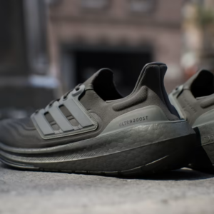 Giay Adidas Ultraboost Light 'Black' GZ5159