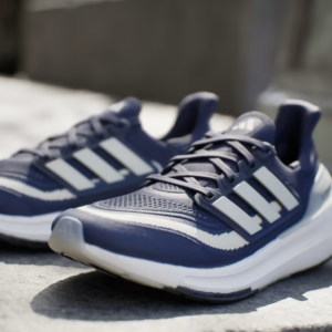 Giay Adidas Ultraboost Light 'Blue' HP3343