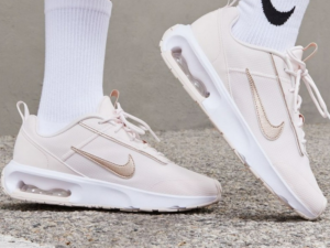 Giay Nike Air Max INTRLK Lite 'Shimmer' DZ7288-600